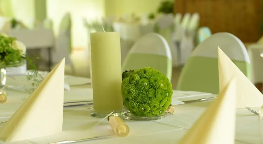 Pension Zum Hirsch - Image 1