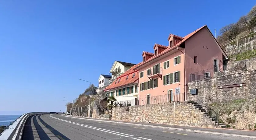 Casa Lago - Image 1