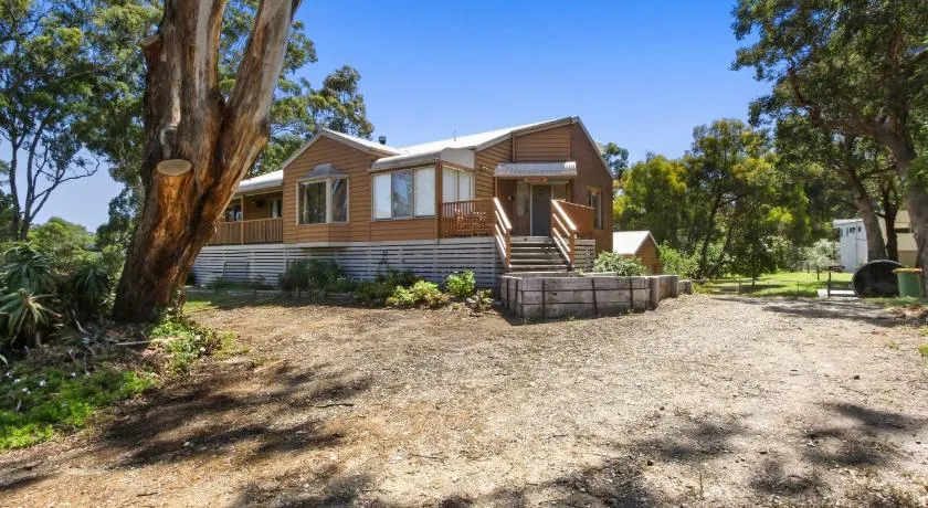 Halcyon - Peaceful Family Retreat - Image 1