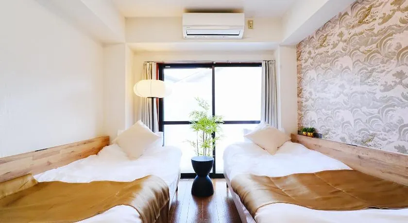 10 minutes to Shibuya by train, 2 beds, great access, Yoyogi Uehara - Image 1