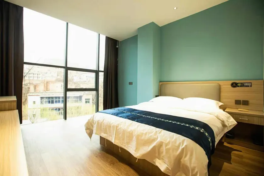 Taixing Smart Hotel (Lishi Hechang Middle School Branch) - Image 1