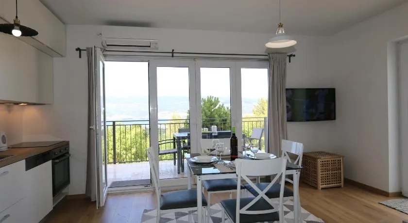 Apartments Baresic - Image 1