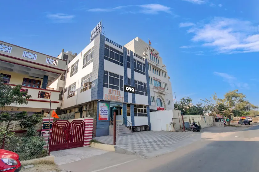 Hotel O Connect - Image 1