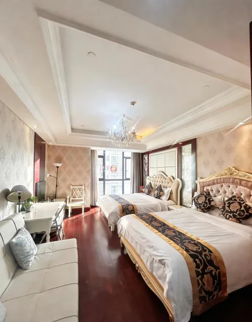 Pu Yu Apartment - Image 1