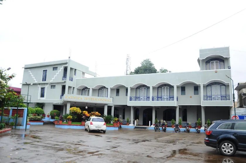 Hotel Kannika International - Image 1