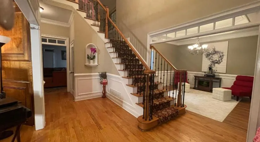 5 bedroom home north ATL - Image 1