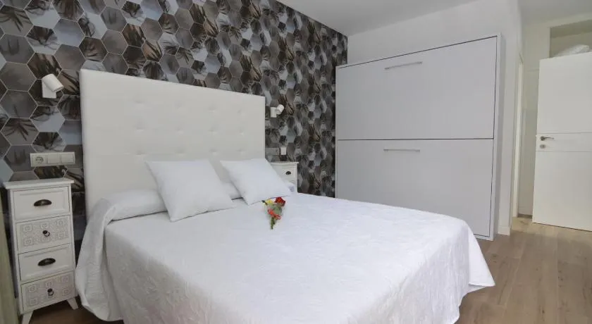 Hotel Castillo Benidorm - Image 1