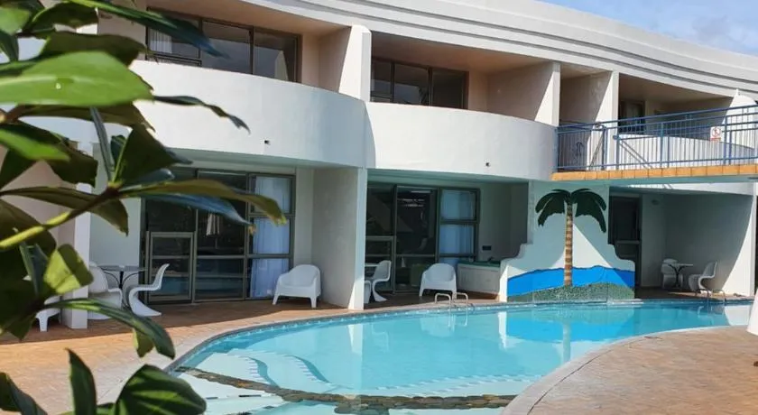 Breakers Motel - Image 1