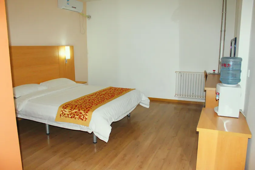 comfort free Hotel (Beijing South Station Nanyuan Park Branch) - Image 1