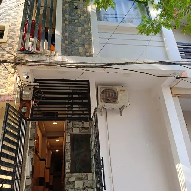 HOTEL IN UJJAIn - Image 1