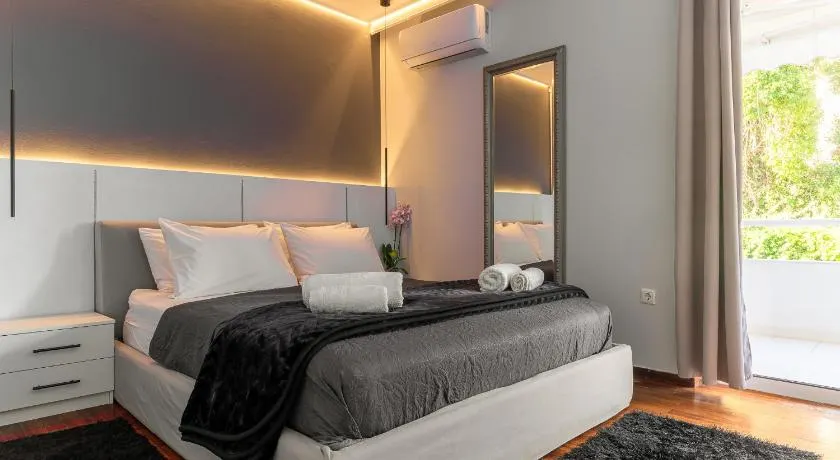 Luxury Apartment Demokratias - Image 1