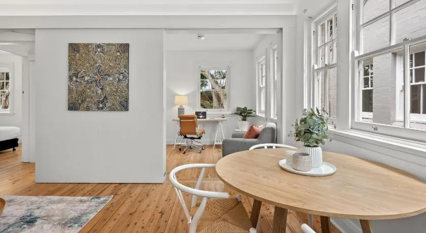 Mulwarree Avenue Apartments by Urban Rest - Image 1