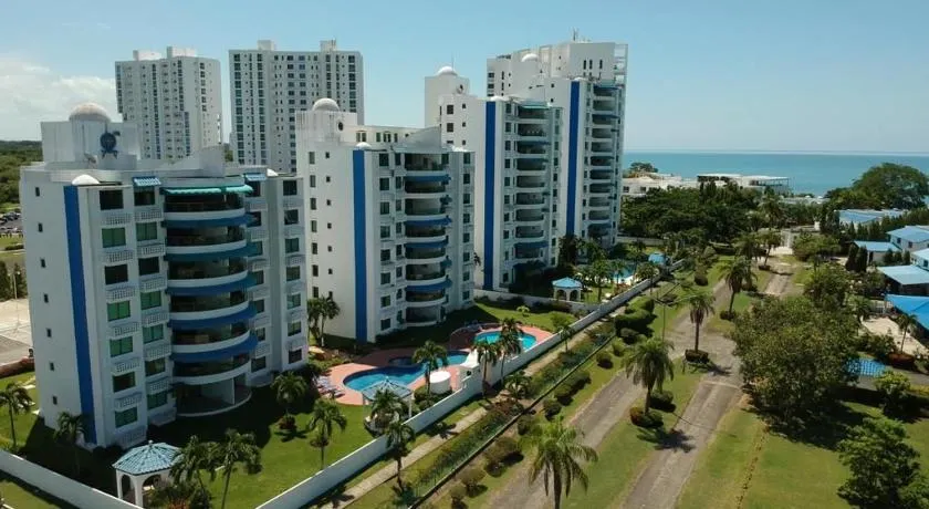 Apartamento para Alquiler en Playa Blanca - Image 1