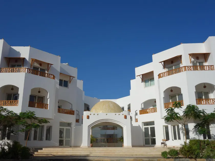 Blue Vision Diving Hotel - Image 1