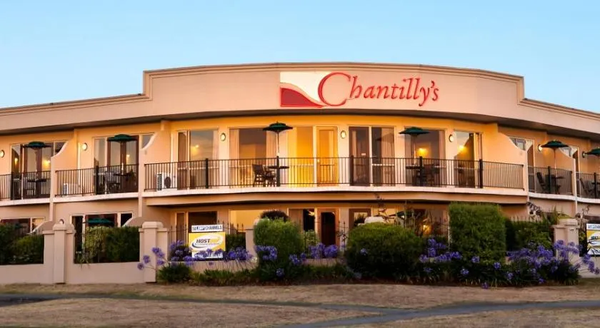 Chantillys Motor Lodge - Image 1