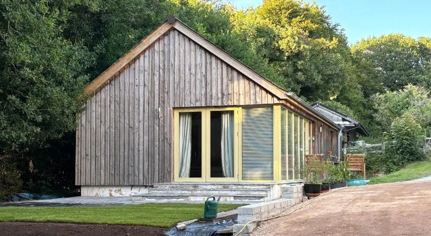 Oak Lodge - Image 1