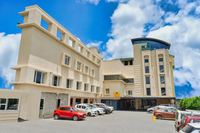 mesta Hotel - Image 1