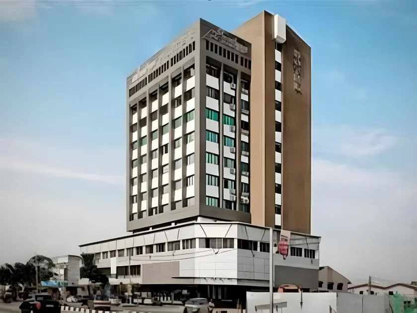 Pine Tree Hotel - Image 1