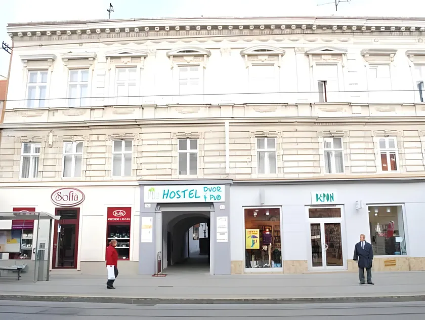 Hyde Park Hostel - Image 1