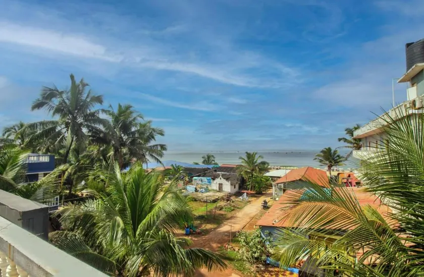 Roseal Beach Front - Image 1