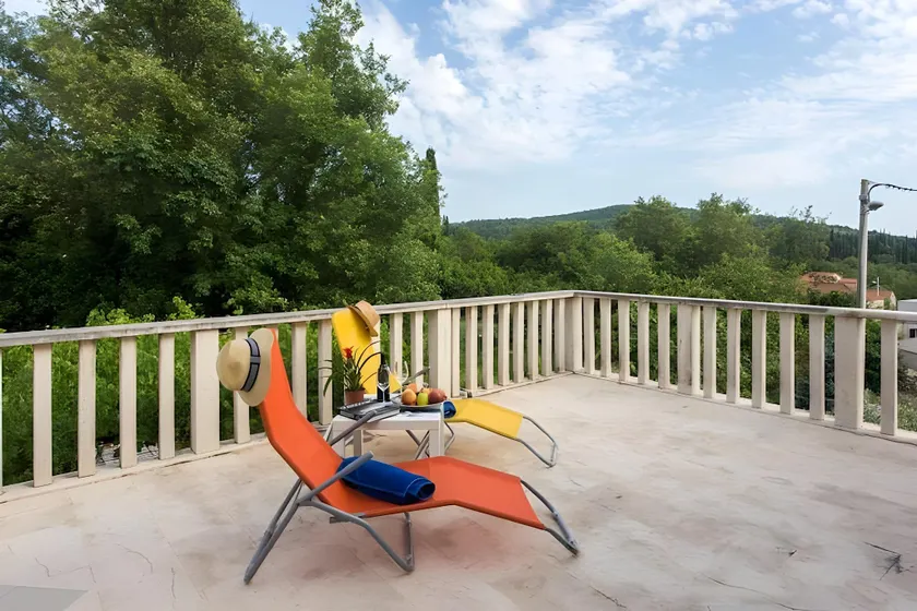 Apartments Villa Maslina - Two Bedroom Apartment with Terrace and Garden View - Image 1