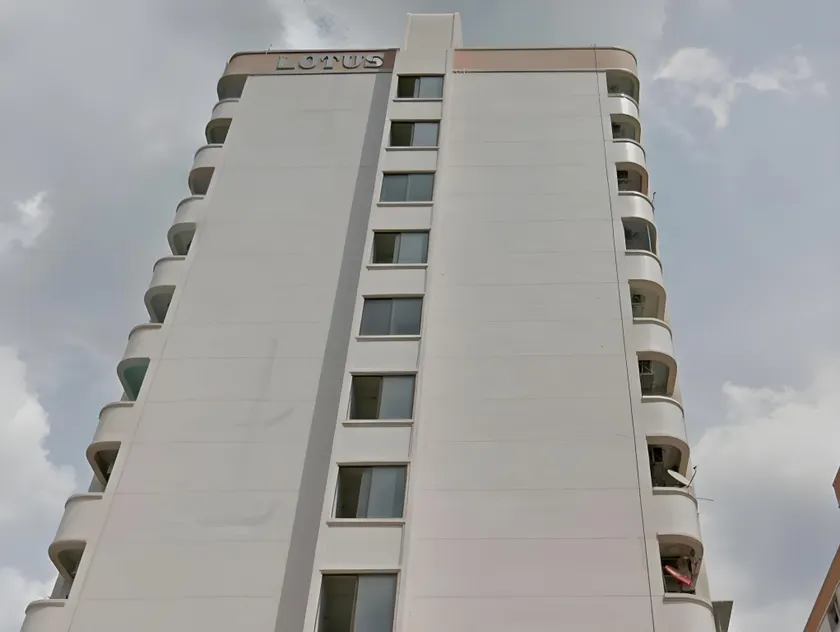 Lotus Condo Downtown - Image 1