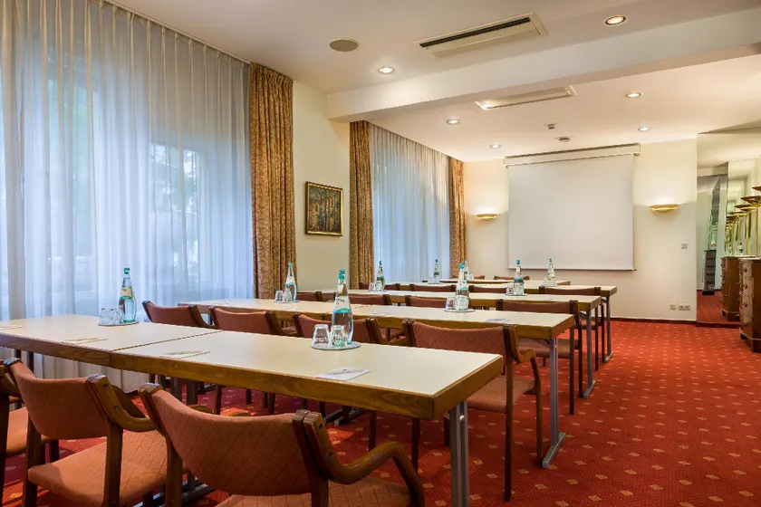 Garner Hotel Berlin - Messe by IHG - Image 1