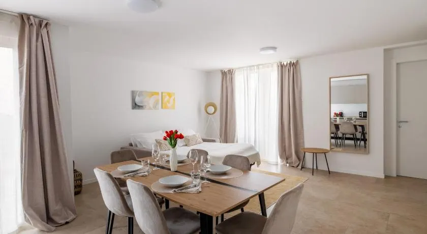Schloss Locarno - Suites & Apartments - Image 1