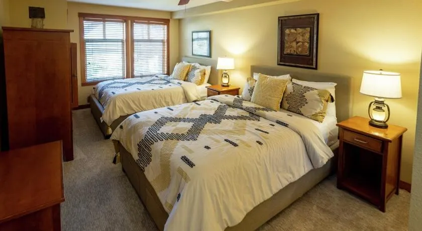 1205B - Double Queen Standard Eagle Springs West condo - Image 1