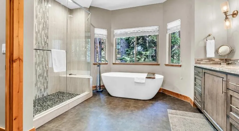 South Lake Tahoe Escape - Gourmet Kitchen & Hot Tub - Image 1