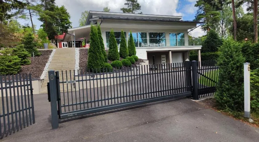 Anne House - Image 1