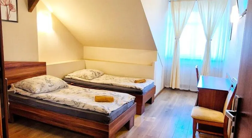Noclegi Tyczyn - Image 1