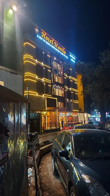 Hotel Manila - Image 1
