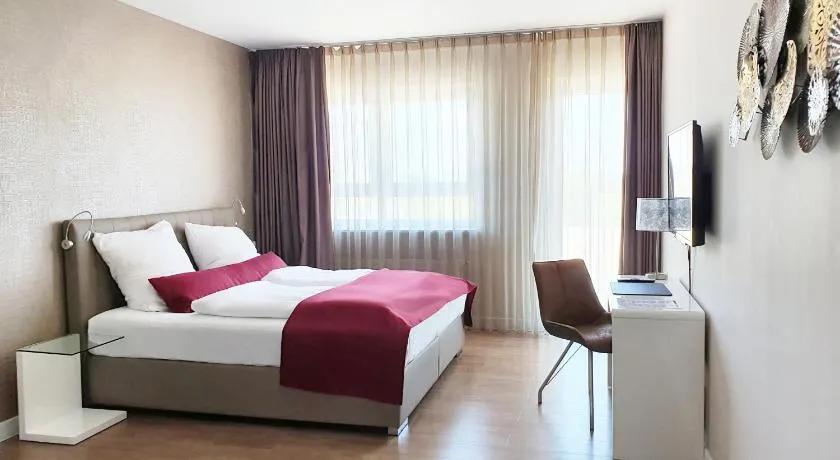TH39 Trend Hotel - Image 1