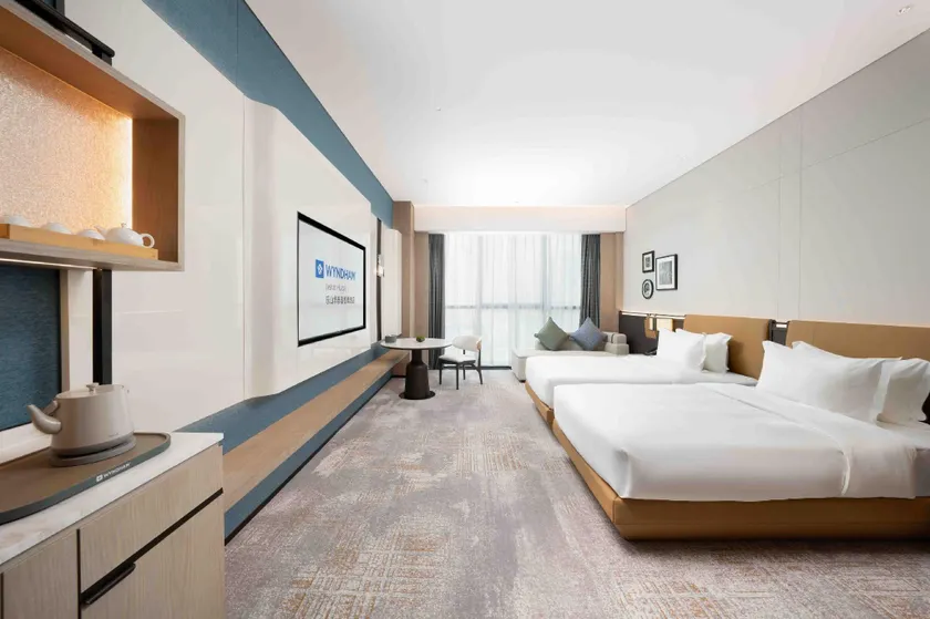 Wyndham Leshan Downtown - Image 1