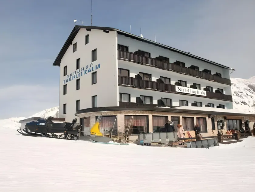 Hotel Tauplitzalm - Image 1