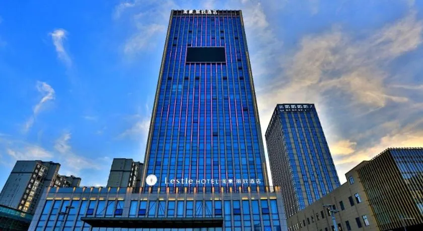 Mehood Lestie, Nantong Tongzhou New Century Avenue - Image 1