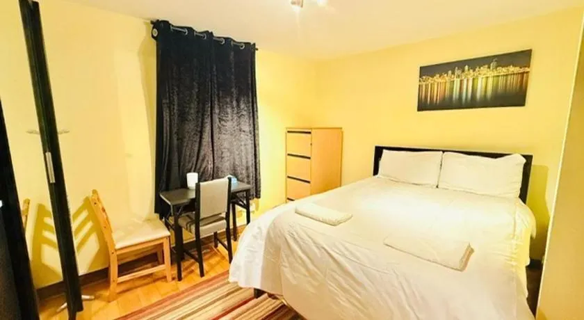 Fabulous Apartment Near Central London - Image 1