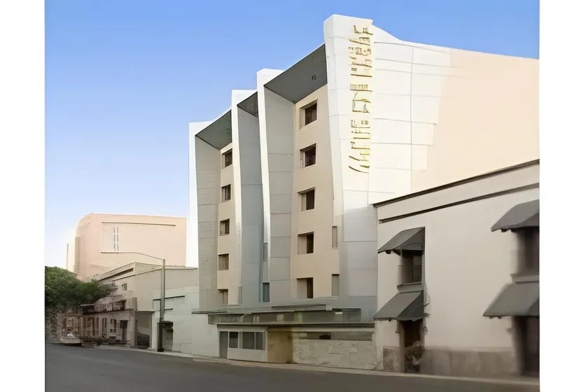 Hotel San Diego - Image 1