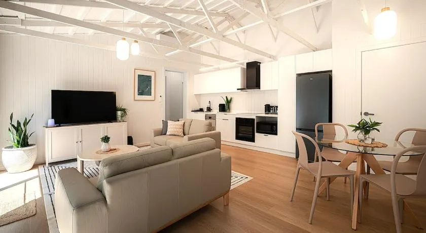 Byron Bungalow - Brand New luxury Bungalow - Image 1