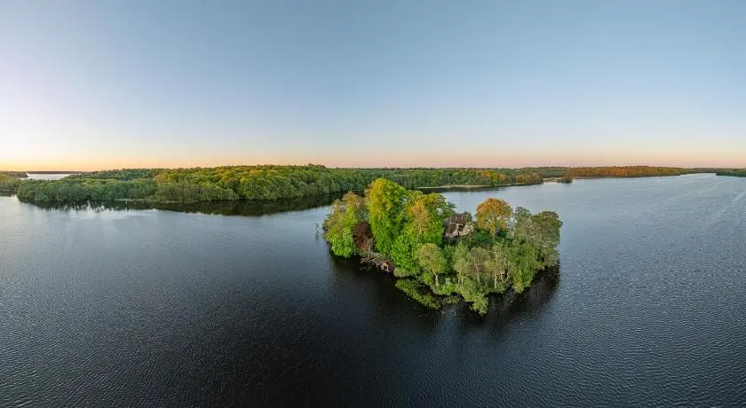 Jesters Island - Image 1
