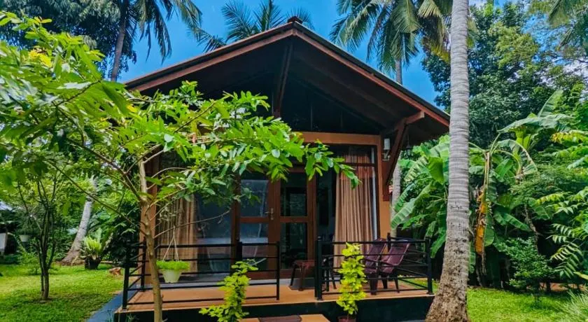 Mango Tree House - Image 1