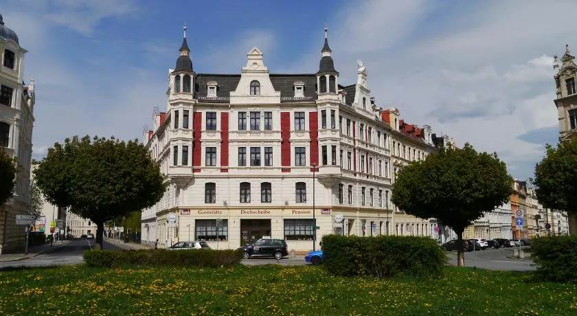Menzels Pension Drehscheibe - Image 1