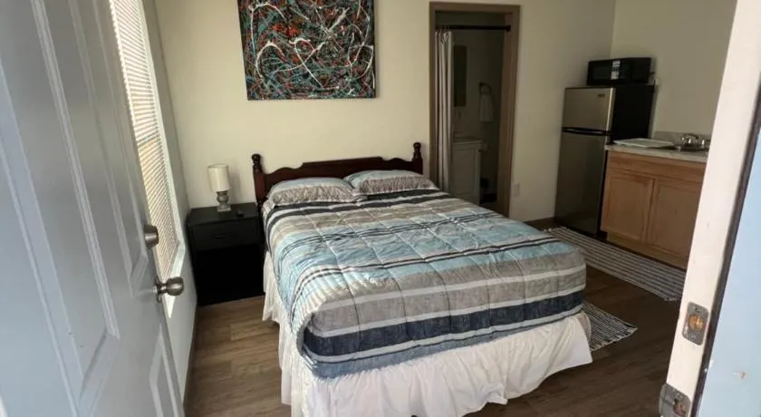 Shaanti Living Cozy Studio Blue - Image 1