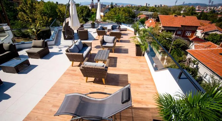 Apel Luxury - Image 1
