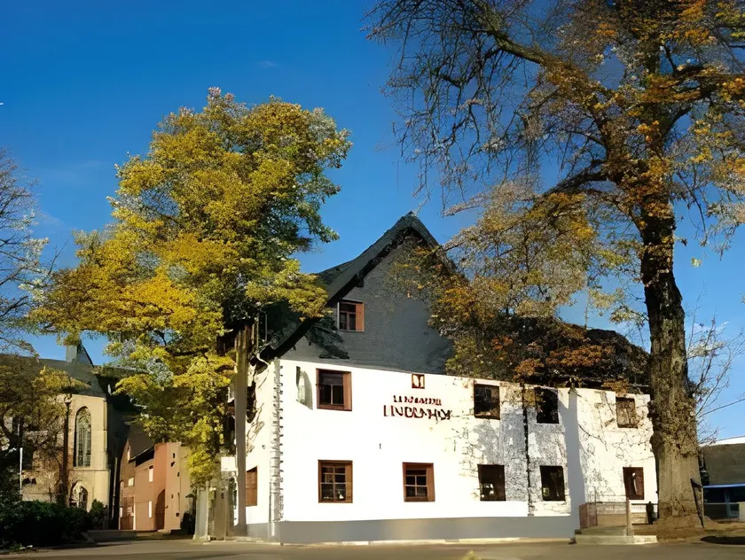 Landhotel Lindenhof - Image 1