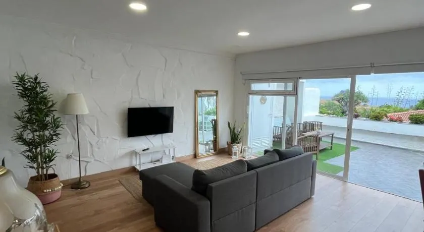Sunset bungalow Oceanfront Relax - Image 1