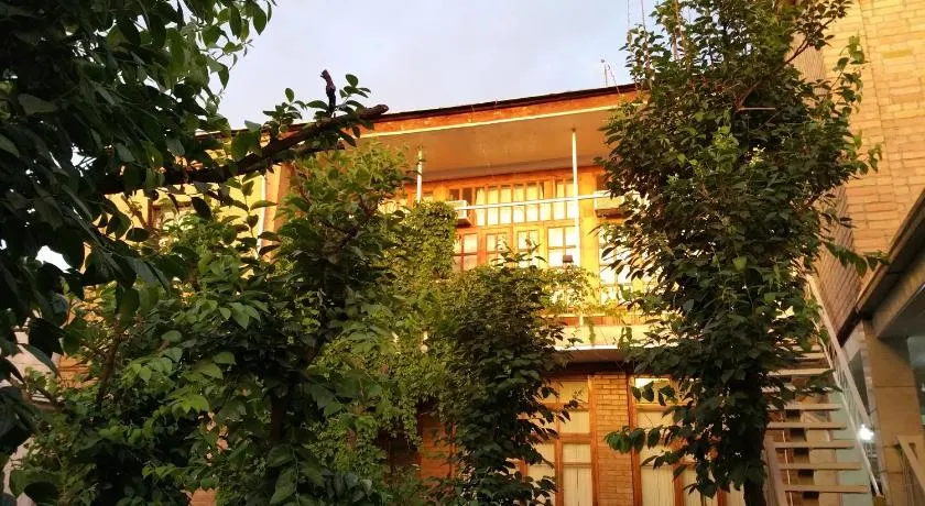 Gulnara Guesthouse - Hostel - Image 1