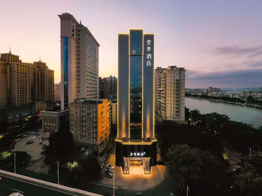 Ji Hotel Huizhou Shuidong Street Binjiang - Image 1
