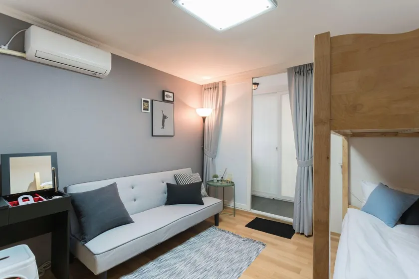The Blossom Yeonnam Guesthouse - Image 1